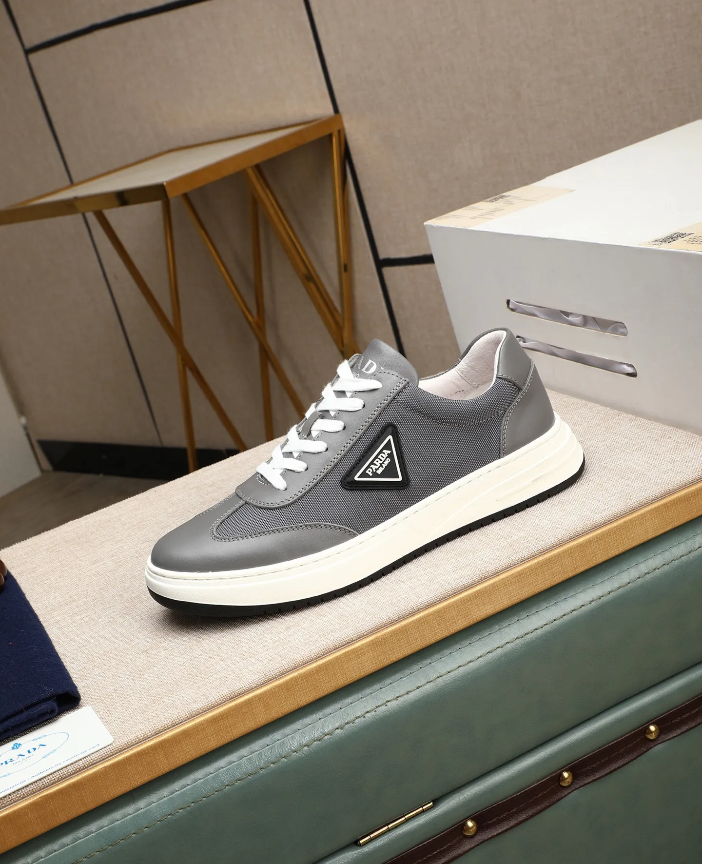 Men's men's shoes 💰420 🌹🌹[PRADA—Prada] latest model 🙈original replica! 👟👟👟Available here. The workmanship is top-notch. The upper is made of Italian 🇮🇹Imported calfskin. ❗️Breathable genuine leather lining @Suitable for travel. The original version has an enlarged engraved sole, making it suitable for all kinds of travels, showing low-key luxury. Let quality speak for itself. Color: Size: 38-44